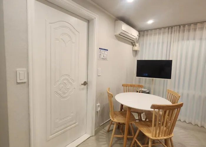 The Soohyang Hongdae *